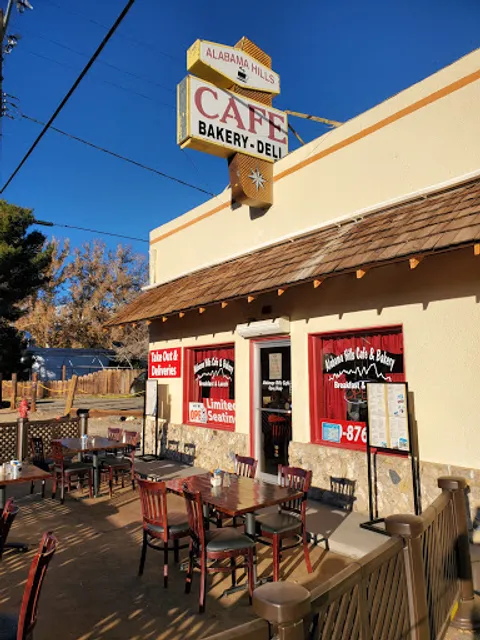 Alabama Hills Cafe & Bakery