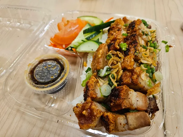 Long's Vietnamese Kitchen