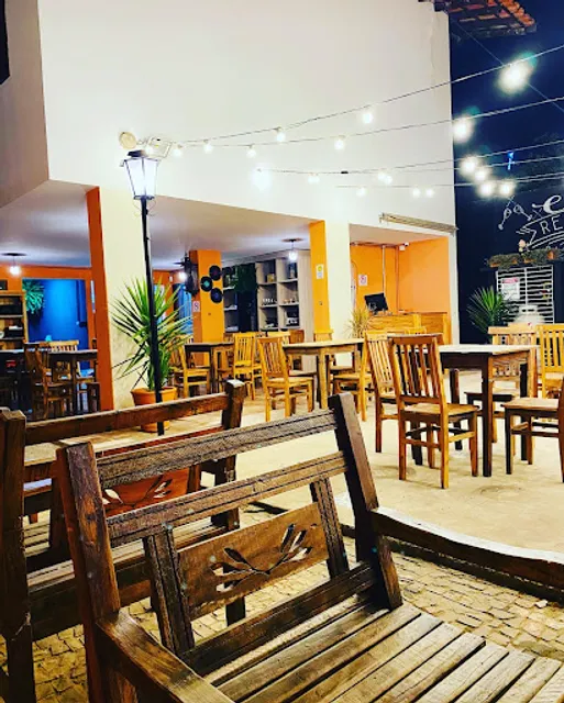 Vilarejo Bar e Bistro Americana