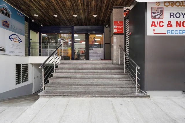 FabHotel Royal Grand