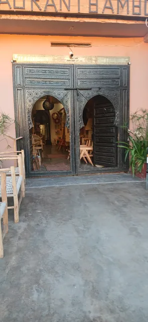 Maison d'hôte the old house &restaurant rooftop old house