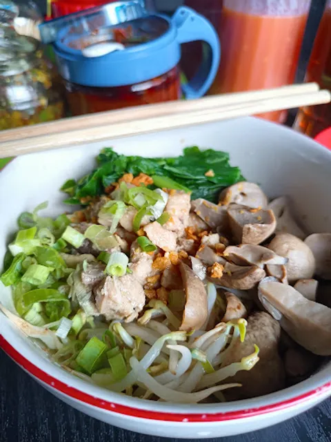 Bakmie Ayam Jamur & Bakso