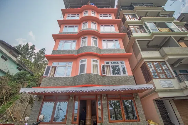 OYO 35743 Ga Zum Residency