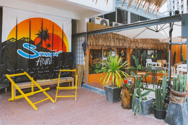 In House Cafe Bar (русская кухня)