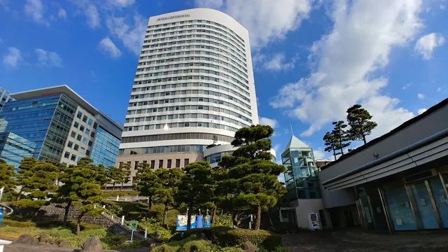 New Pier Takeshiba South Tower