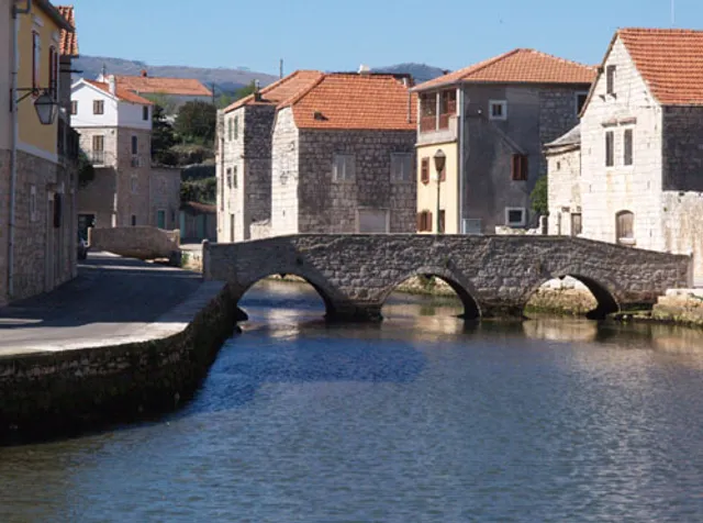 Vrboska, Villa Vlasta