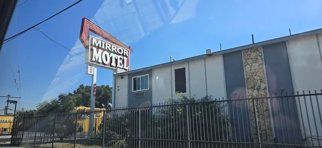 Mirror Motel