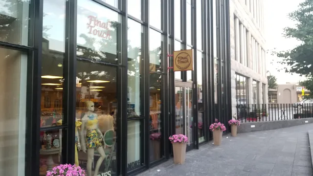 Final Touch With Class Boutique