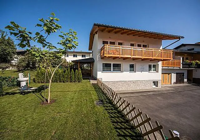 Apartment House Alp