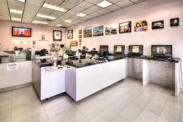 Berry Flash Photo Lab