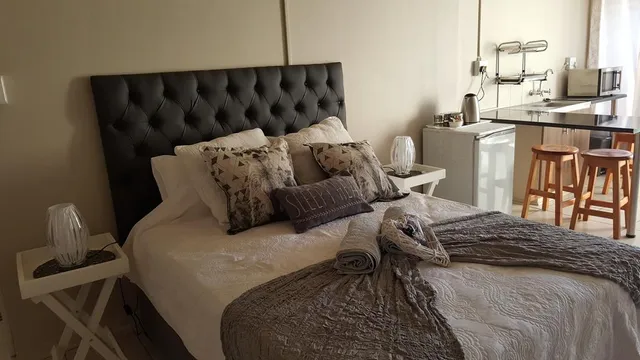 Royal Apartments Kimberley Self catering accommodation