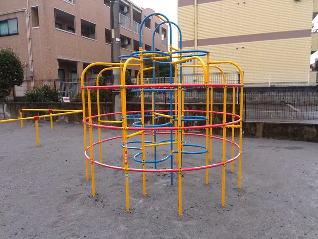 上峰東児童遊園地