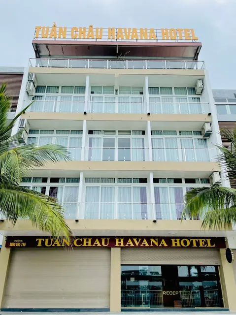 Tuan Chau Havana Hotel