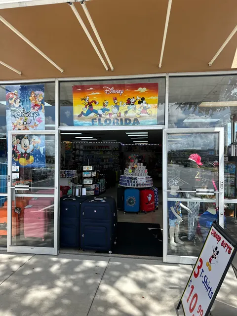 Disney gift & Luggage Outlets