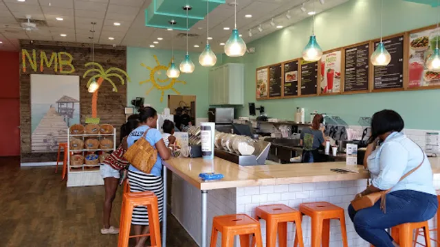 Tropical Smoothie Cafe