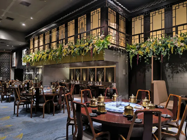 Eight Treasures, Pacific Place