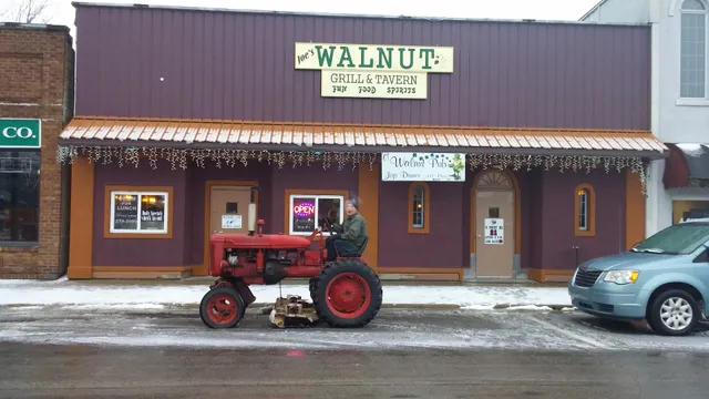 Walnut Grill & Tavern