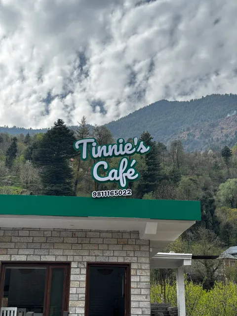 Tinnie’s Cafe Manali