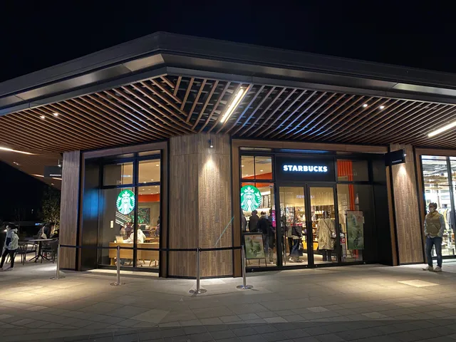 Starbucks Coffee - Fukaya-Hanazono Premium Outlets