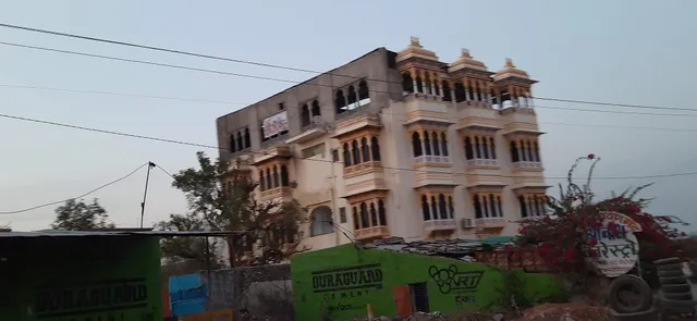 the kingfisher Nonveg hotel