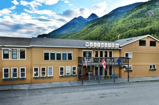 Holland America Skagway Inn