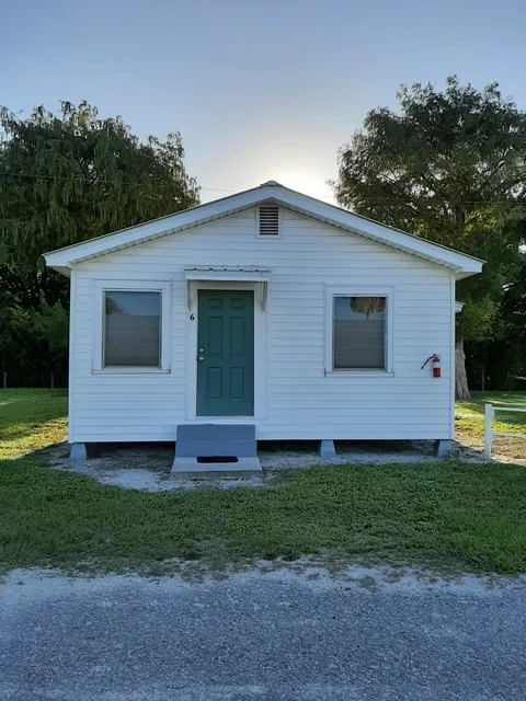 Twin Palms RV Resort Cabins & Camping