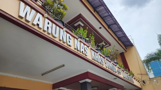 Warung Nasi Khas Sunda Laksana
