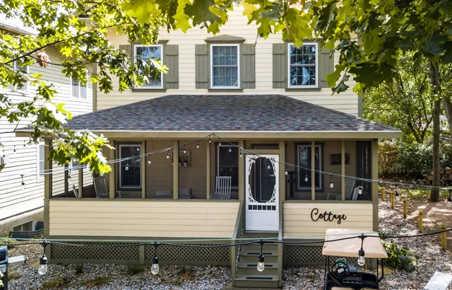 The Croppin' Cottage