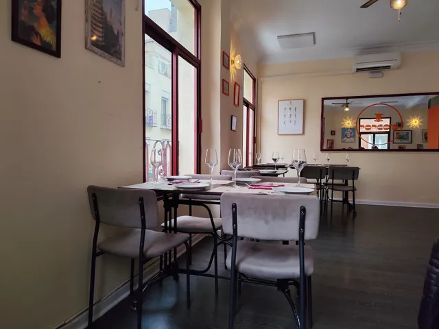 Porco's Pizza & Drinks