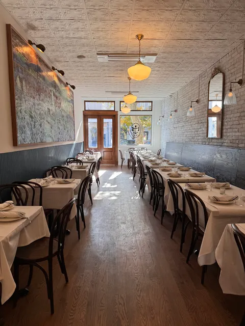 Lyonshare Public House