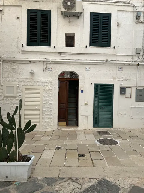 Domus Regina Carmela