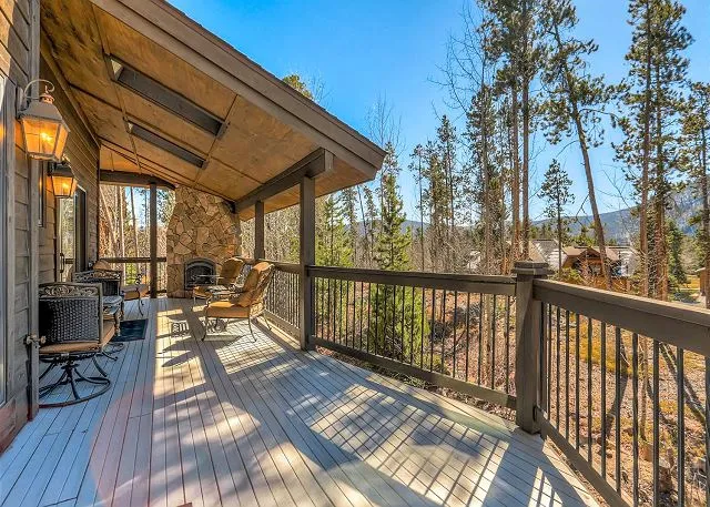 Colorado Rocky Mountain Resorts