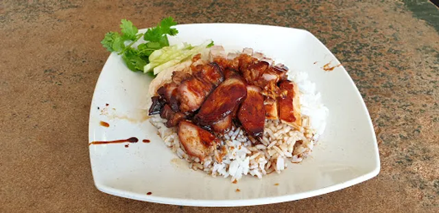 Tong Seng Hainanese Chicken Rice 东城鸡饭专卖店