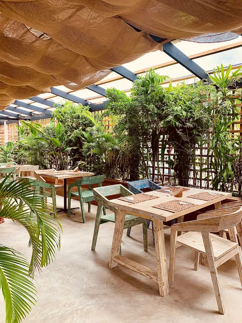 Green House Bar, Cafe, Restaurant