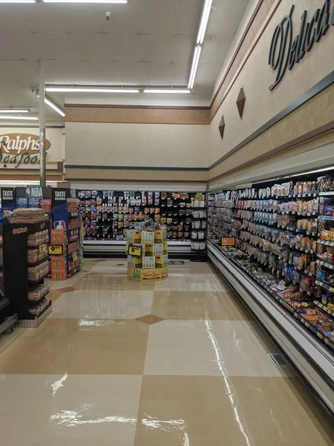 Cerritos Plaza South