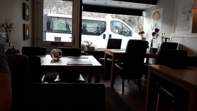 Annie's Cafe & Takeaway