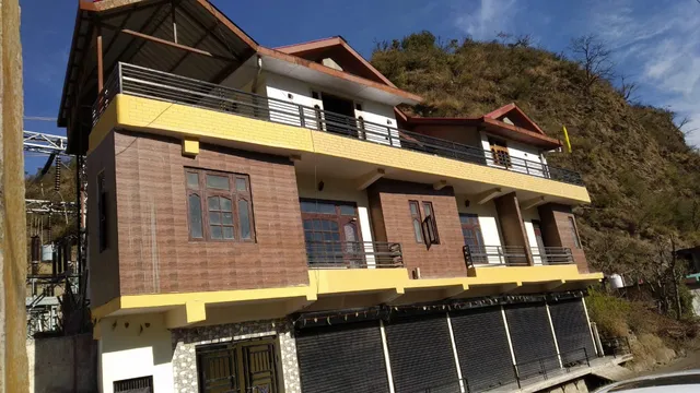 Yellow Valley Homestay