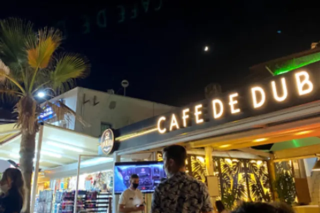 Cafe de dubai