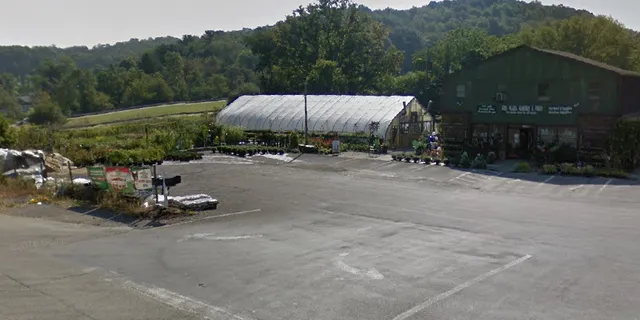 Kiski Plaza Garden & Feed