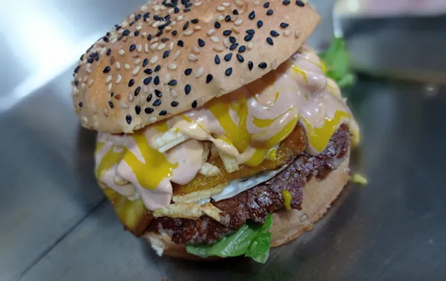 LA NUEVE - Hamburguesas artesanales