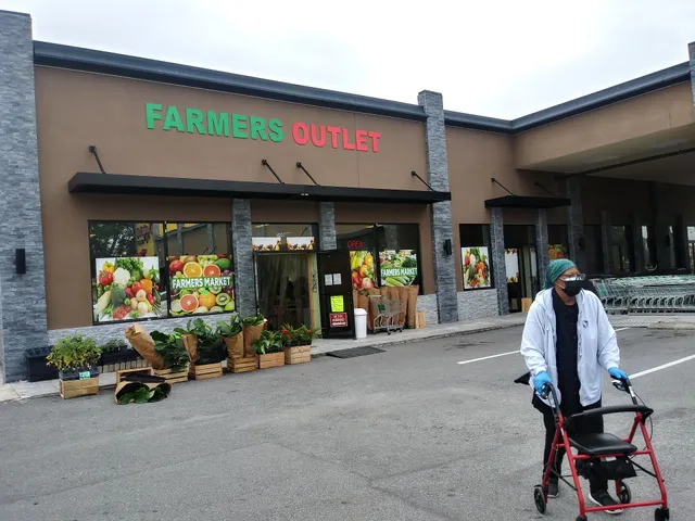 Longwood Farmers Market (Farmers Outlet)