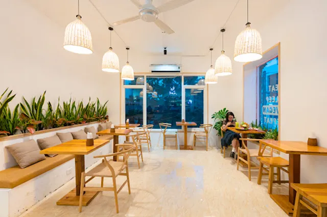 IVEGAN SUPERSHOP WESTLAKE