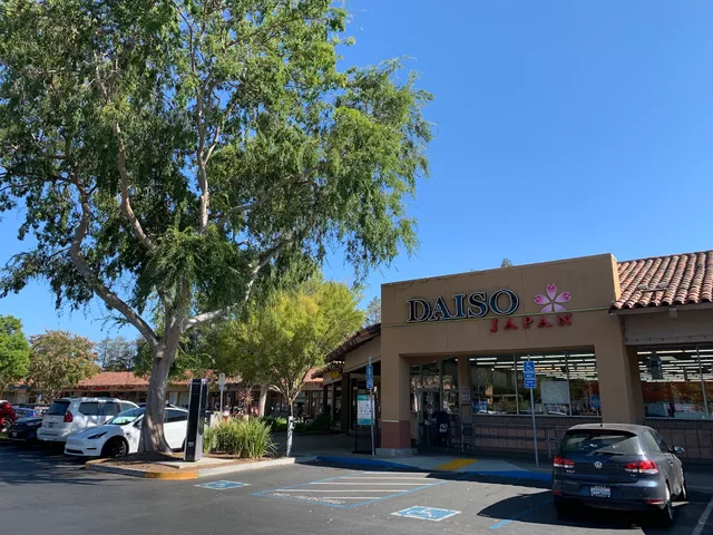 Daiso - Japanese Household Goods