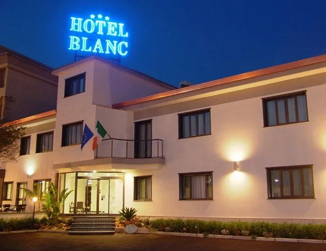 Hotel Blanc