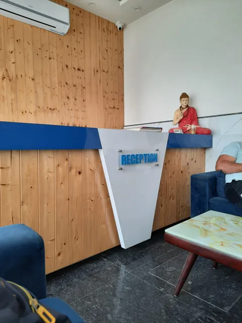 OYO 80949 Hotel Glace