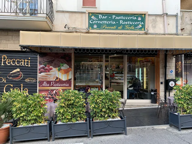 Bar Cornetteria Pasticceria Rosticceria Peccati di Gola Tropea -Specialita' Tipiche -
