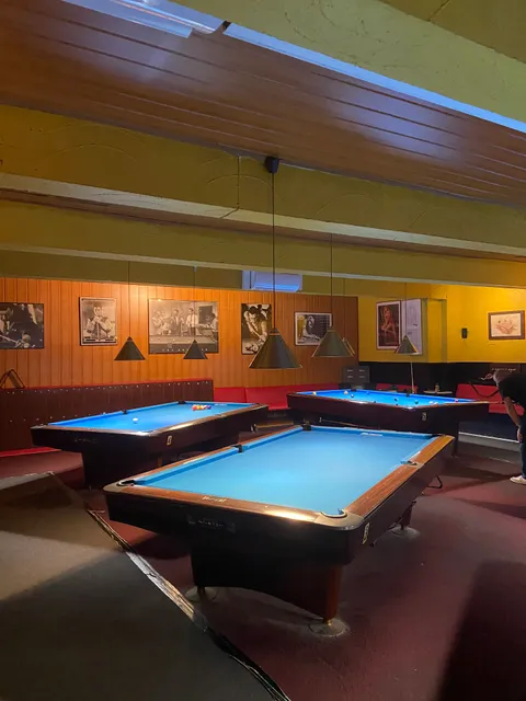 Frank's Billard Café