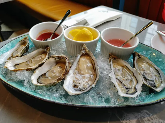 Sparkling House Seafood & Oyster Bar