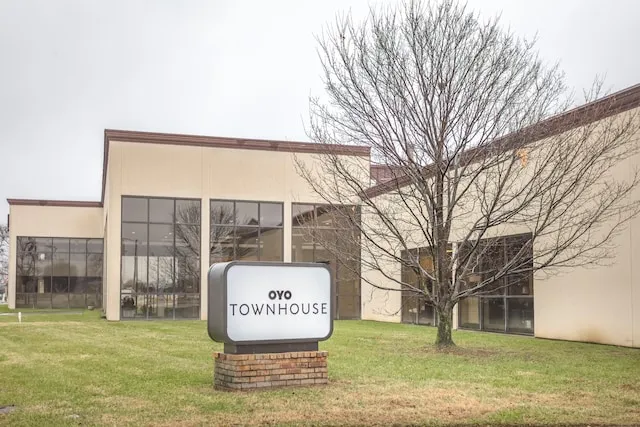 OYO Townhouse Owensboro West