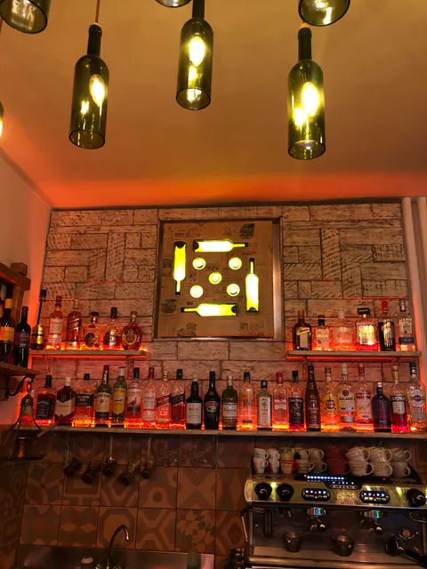 MERAKI TRADITIONAL CAFE